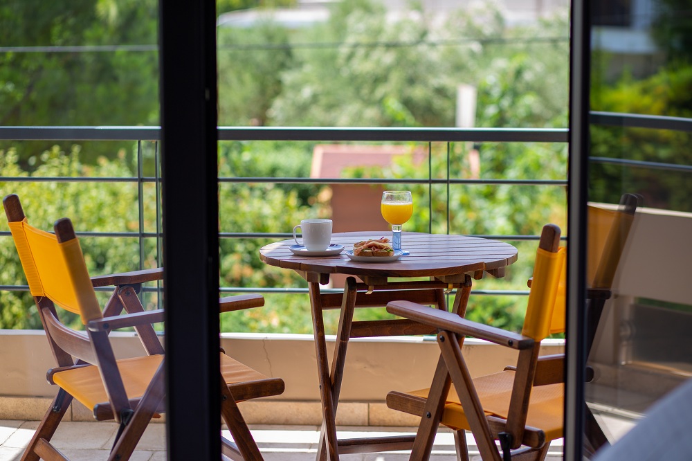Cold Café - Balcony Patio Furniture Cold Café - Balcony Patio Furniture