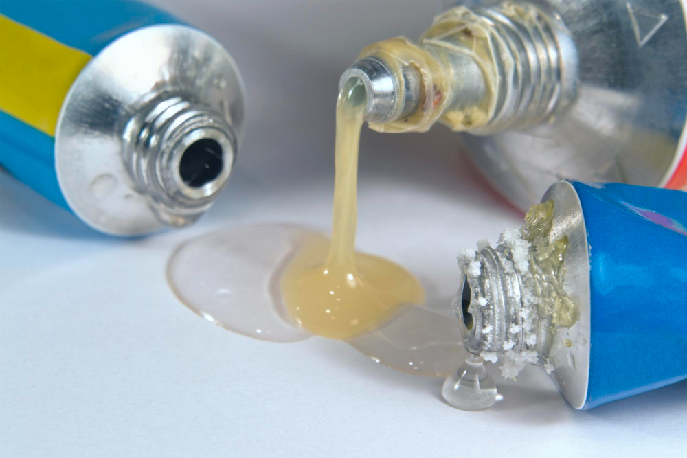 Cyanoacrylate Wood Gluex