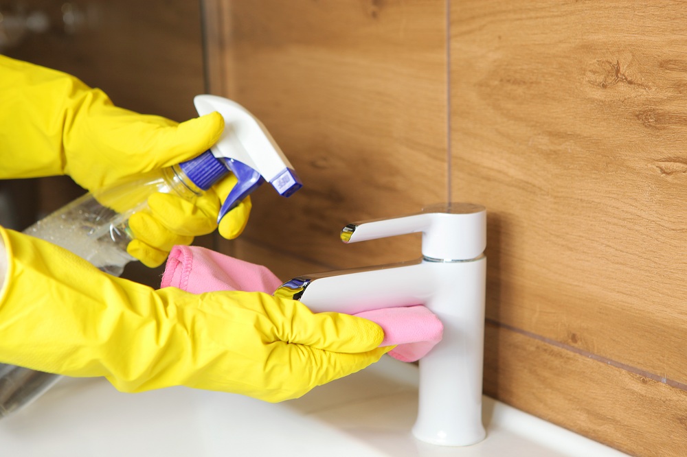 Faucets Cleaning Faucets Cleaning