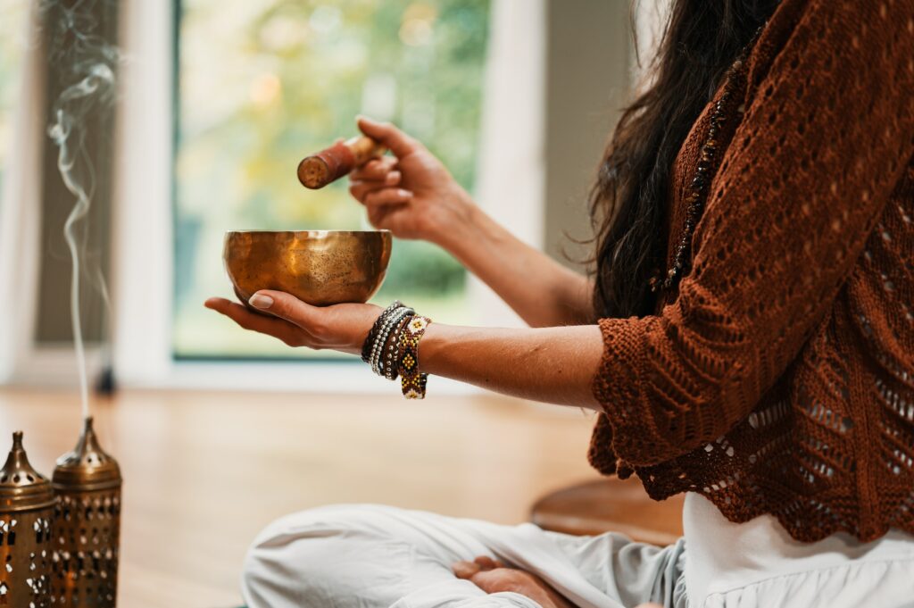 Keeping Singing Bowls: One of the Best Zen Room Ideas