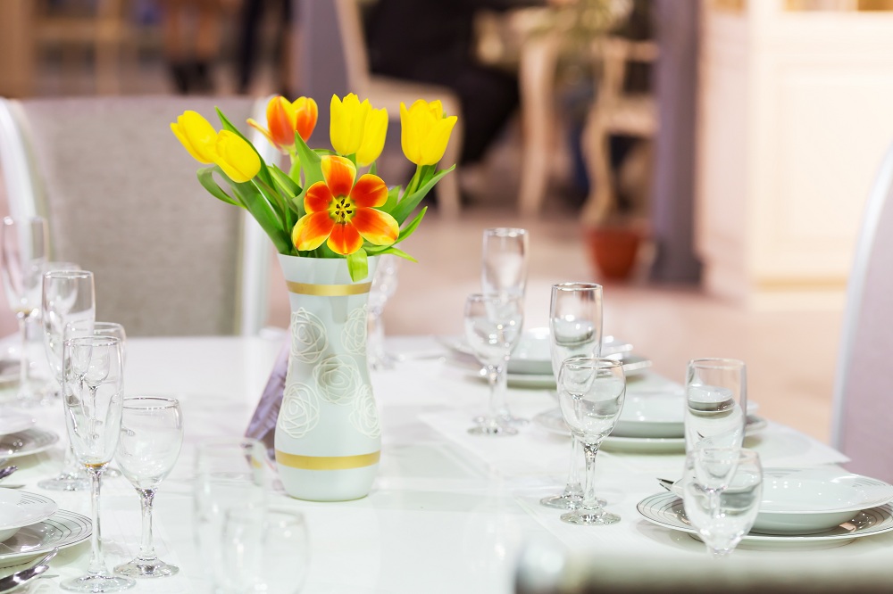 The Central Attraction – Decorative Flowers The Central Attraction – Decorative Flowers