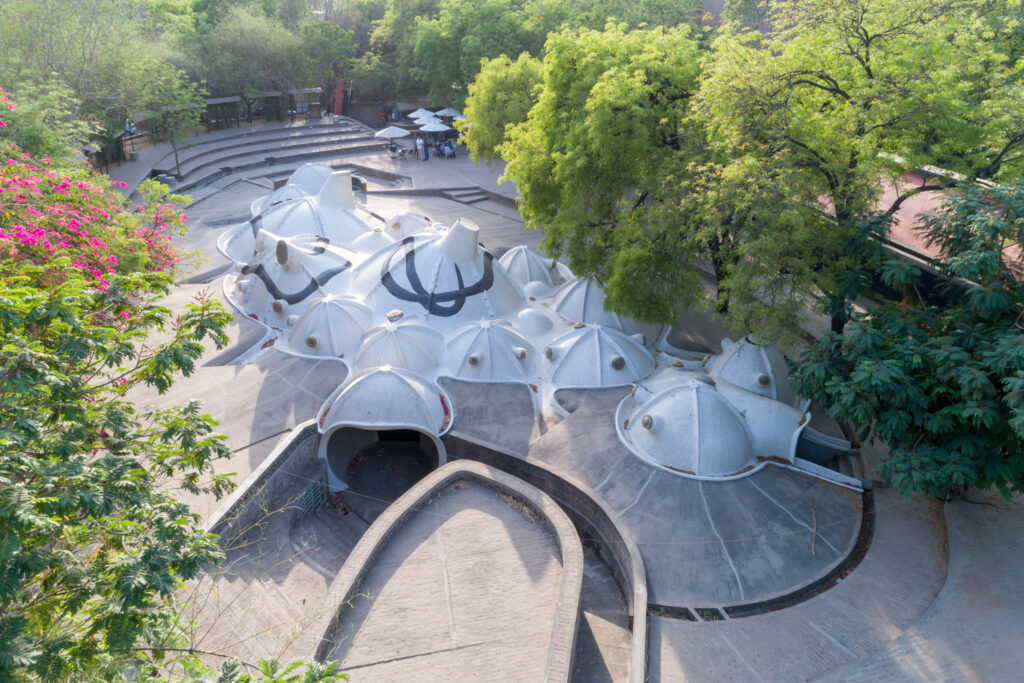 Amdavad ni Gufa by Doshi Amdavad ni Gufa by Doshi