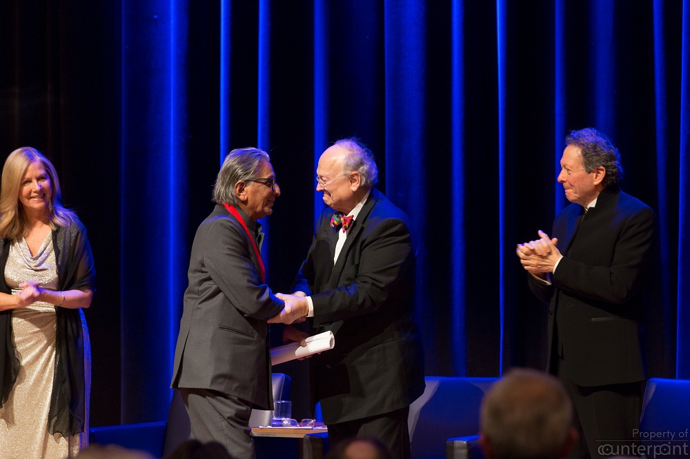 BV Doshi receiving Pritzker Prize BV Doshi receiving Pritzker Prize