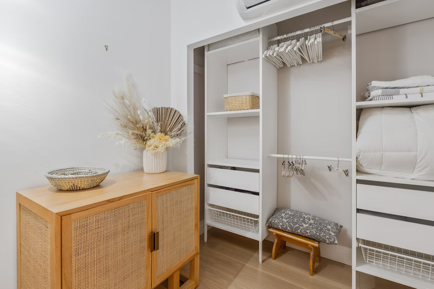 Organizer for minimal room Closet Organizer for minimal room Closet