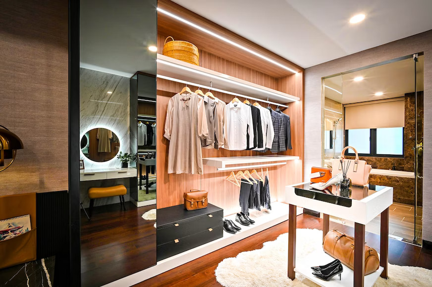 Refreshing the wardrobe Refreshing the wardrobe