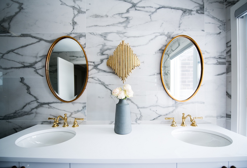 Small Bathroom Decor Ideas -The Gold’s Glam Small Bathroom Decor Ideas -The Gold’s Glam