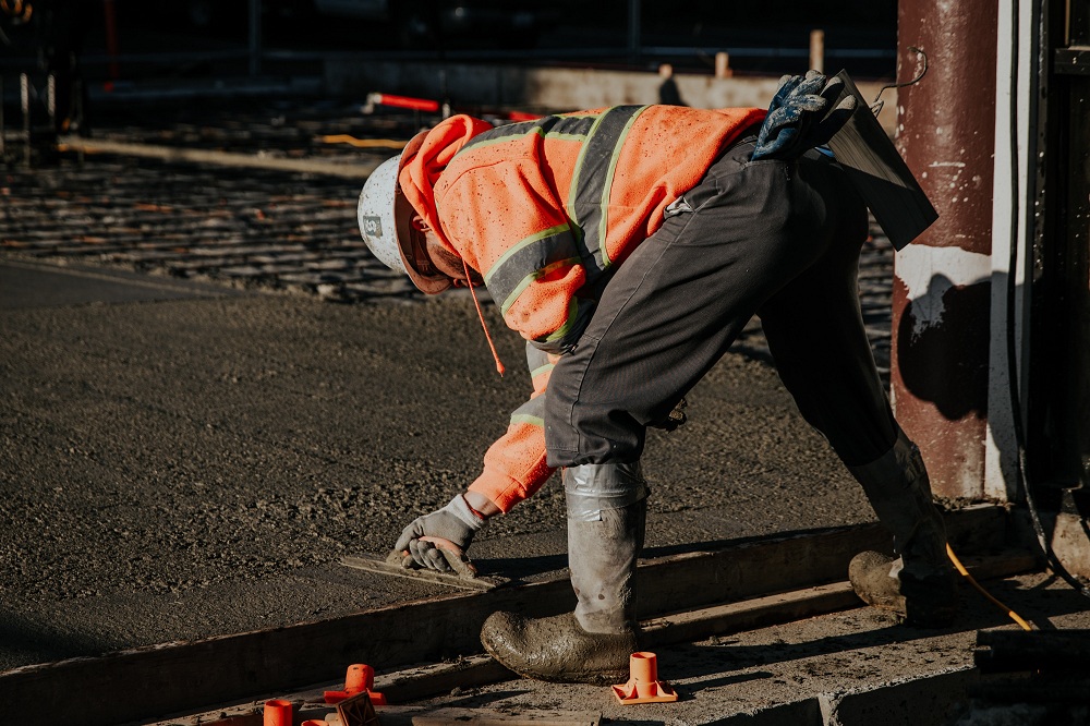 Paving material placement