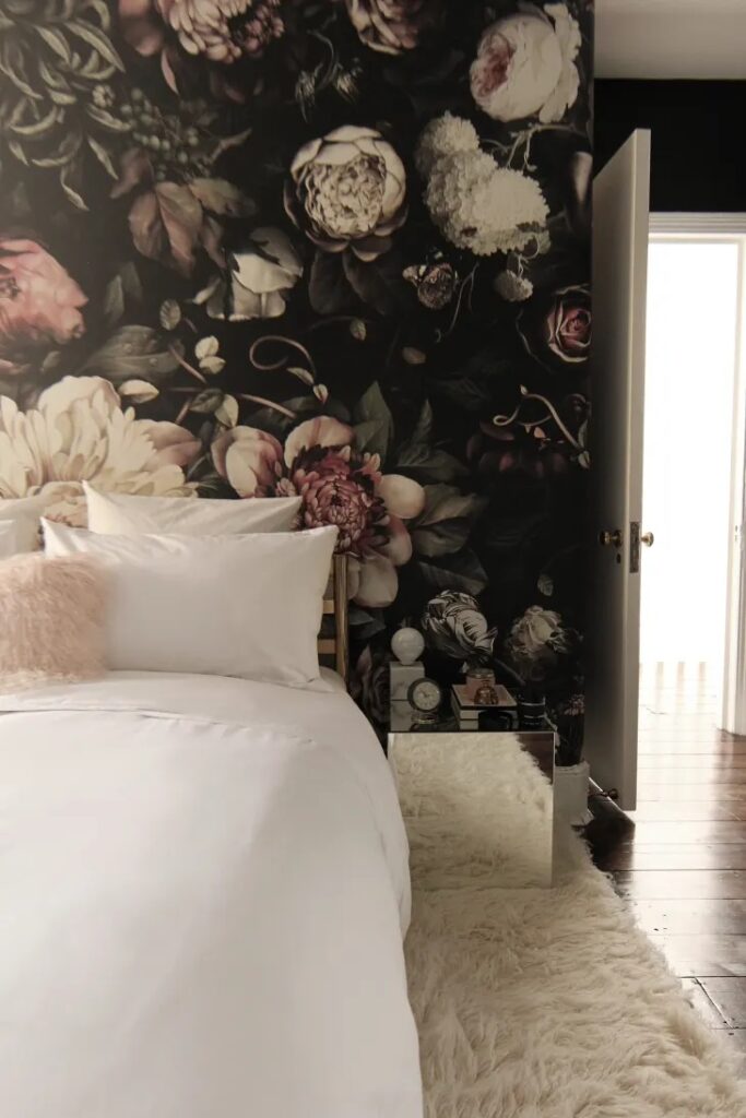 2000s Floral Decor
