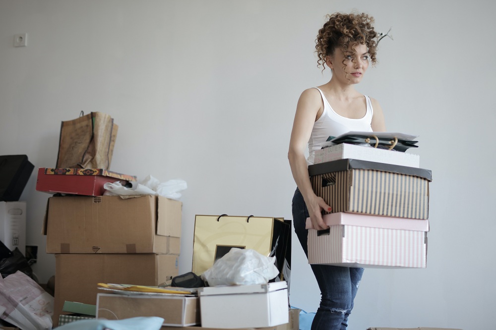 Decluttering bedroom