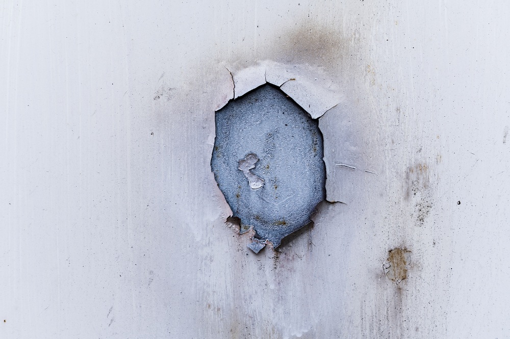 Blistering and Cracking Blistering and Cracking