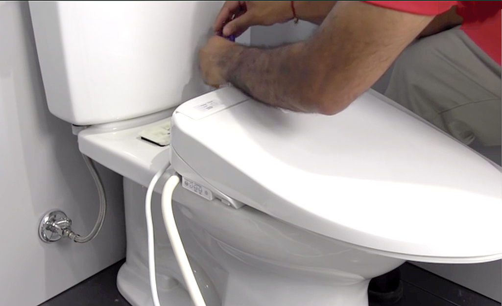 Connecting the Bidet Toilet Seat