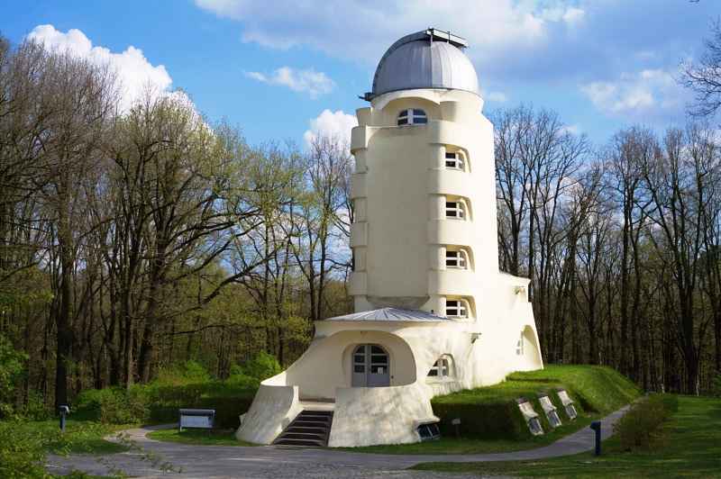 Einstein Tower - early Modern Architecture Einstein Tower - early Modern Architecture