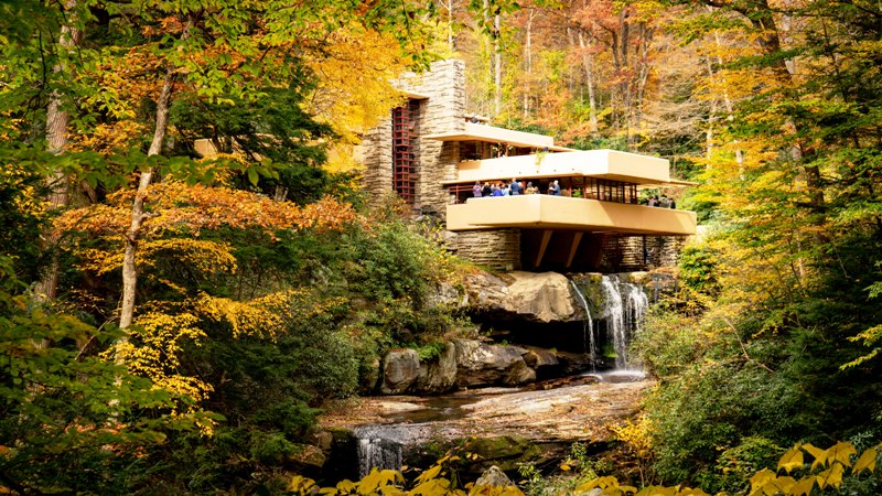 Frank Lloyd Wright's Fallingwater - Modern Architecture Frank Lloyd Wright's Fallingwater - Modern Architecture