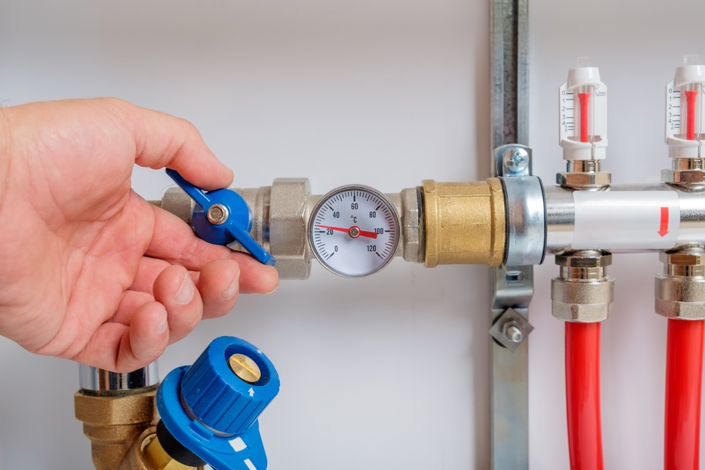Installing a Water-Pressure Regulator Installing a Water-Pressure Regulator