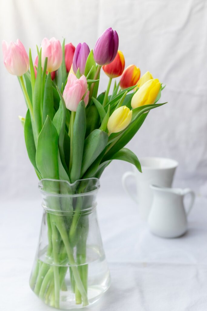 Real flowers are eco-friendly home decor Real flowers are eco-friendly home decor