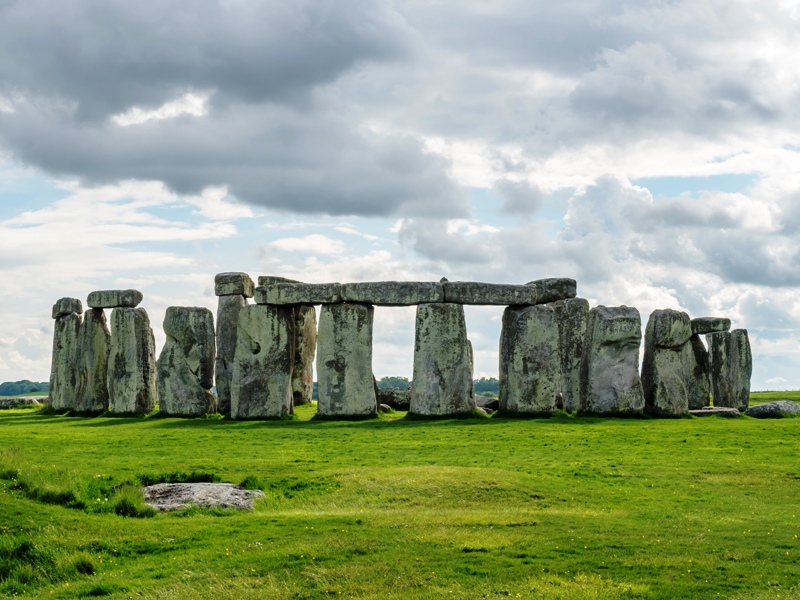 Stonehenge - Standing Stones in England Stonehenge - Standing Stones in England