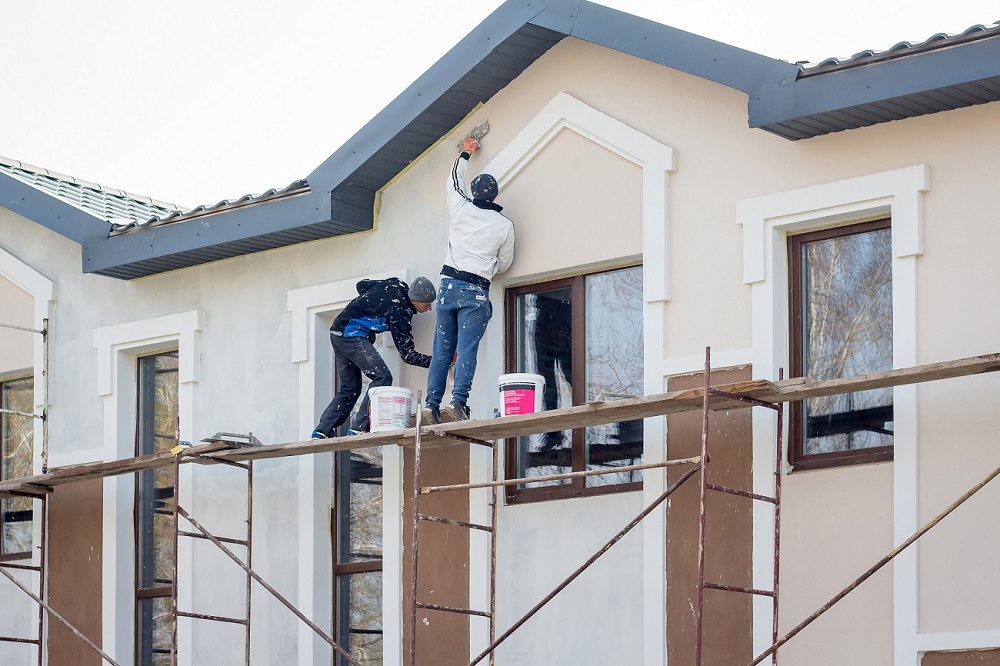 Maintaining House Exterior Maintaining House Exterior