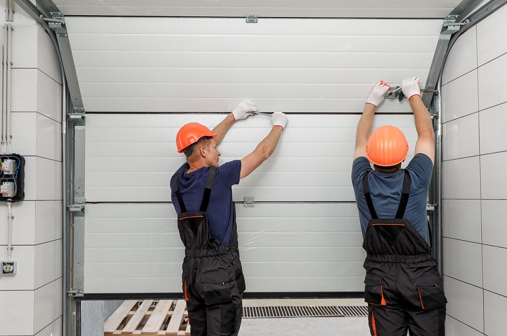Servicing Garage Door Servicing Garage Door