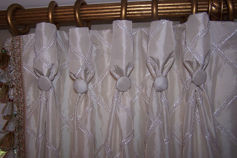 Goblet Pleat Curtain Calculator_UL