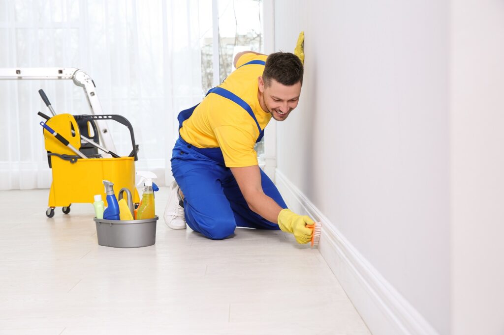 Cleaning Baseboard