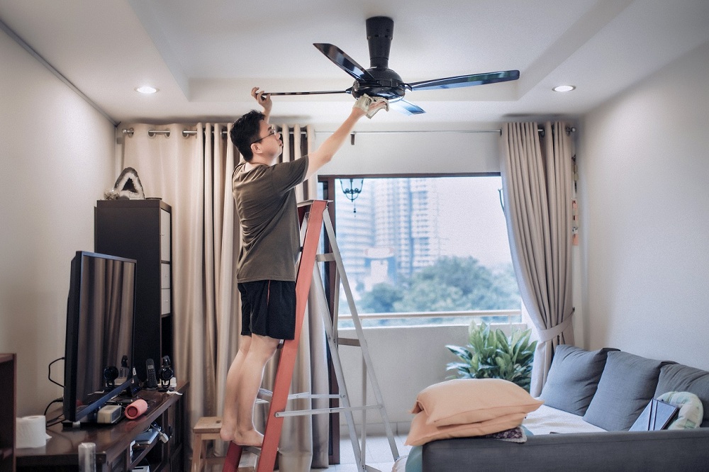 Cleaning Ceiling Fan