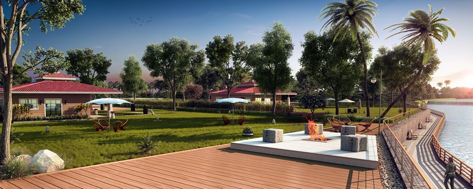 Home Garden Extended with the Lake Side
