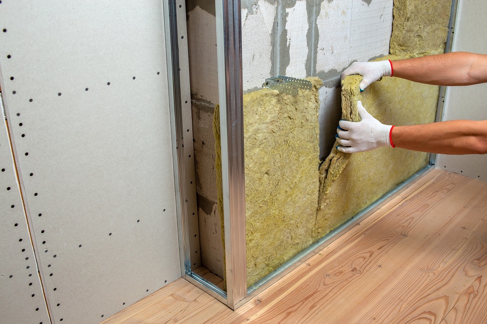 Removal of Drywall Insulation after Flood Damage