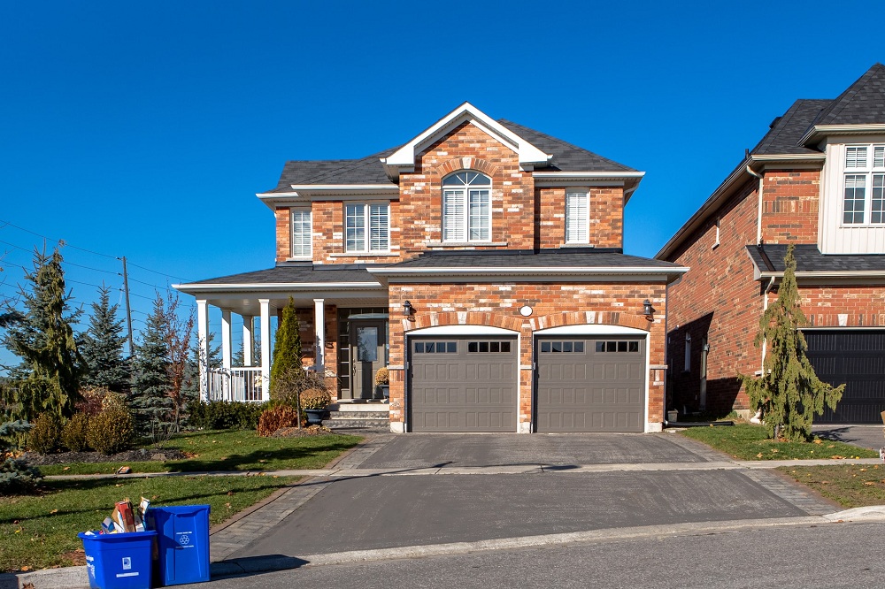 Home Renovation Safety Tips for Working on Garage Doors Home Renovation Safety Tips for Working on Garage Doors