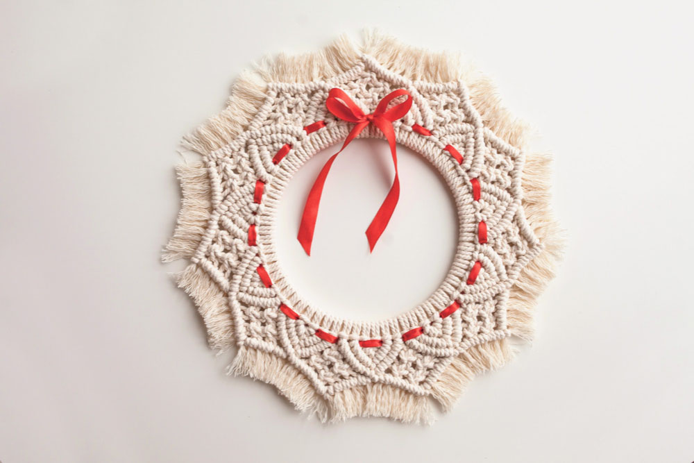Macramé Christmas Wreath