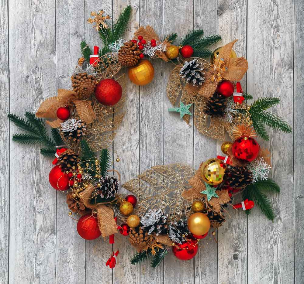 Ornamentation for Christmas Wreaths