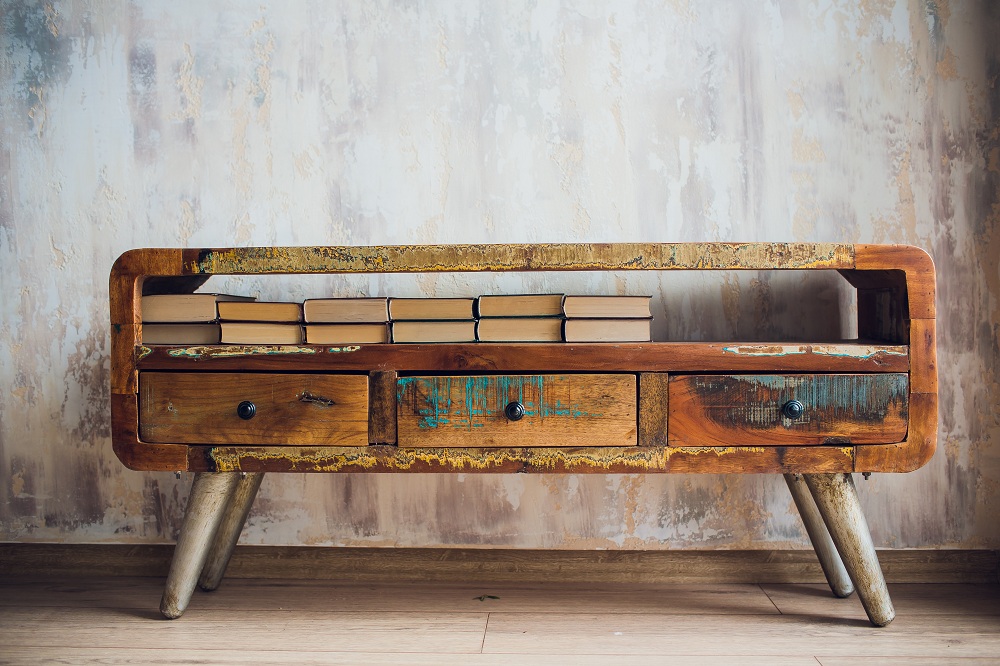 Reclaimed wood accents - farmhouse interior design idea Reclaimed wood accents - farmhouse interior design idea