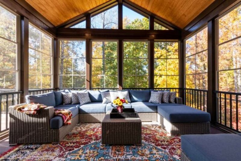 Screened-In Porch Screened-In Porch