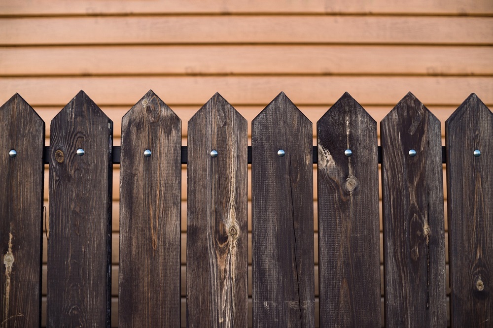 Spaced Wooden Planks Will Add a Country Vibe