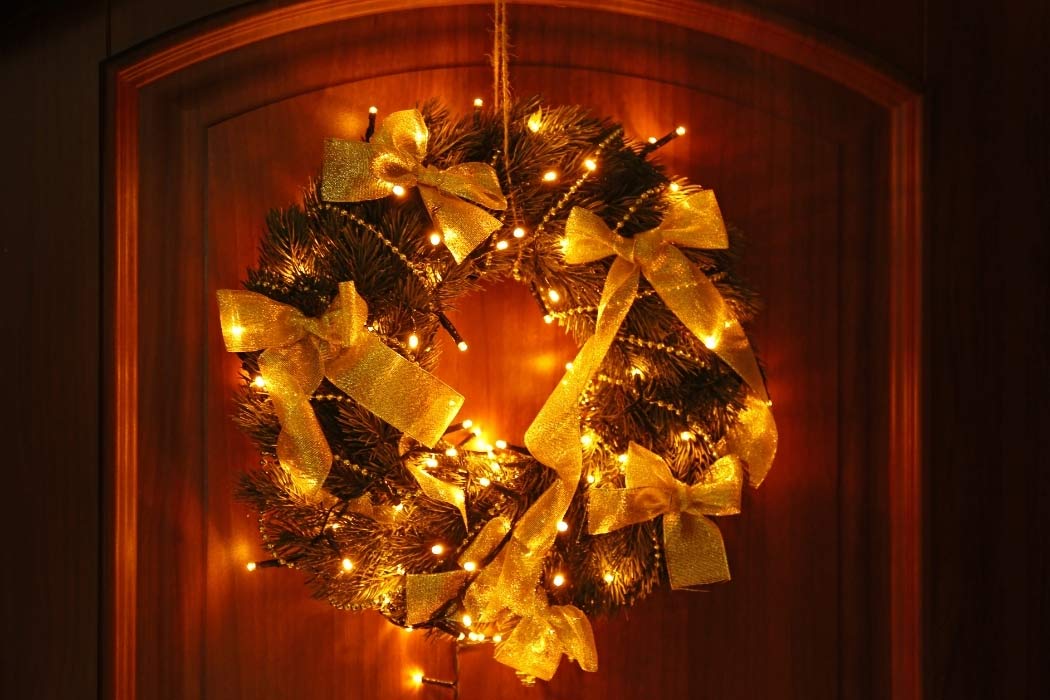 Starry Nights Wire Christmas wreath