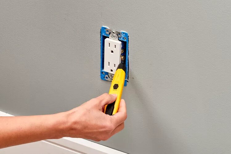 Assess the outlet box type