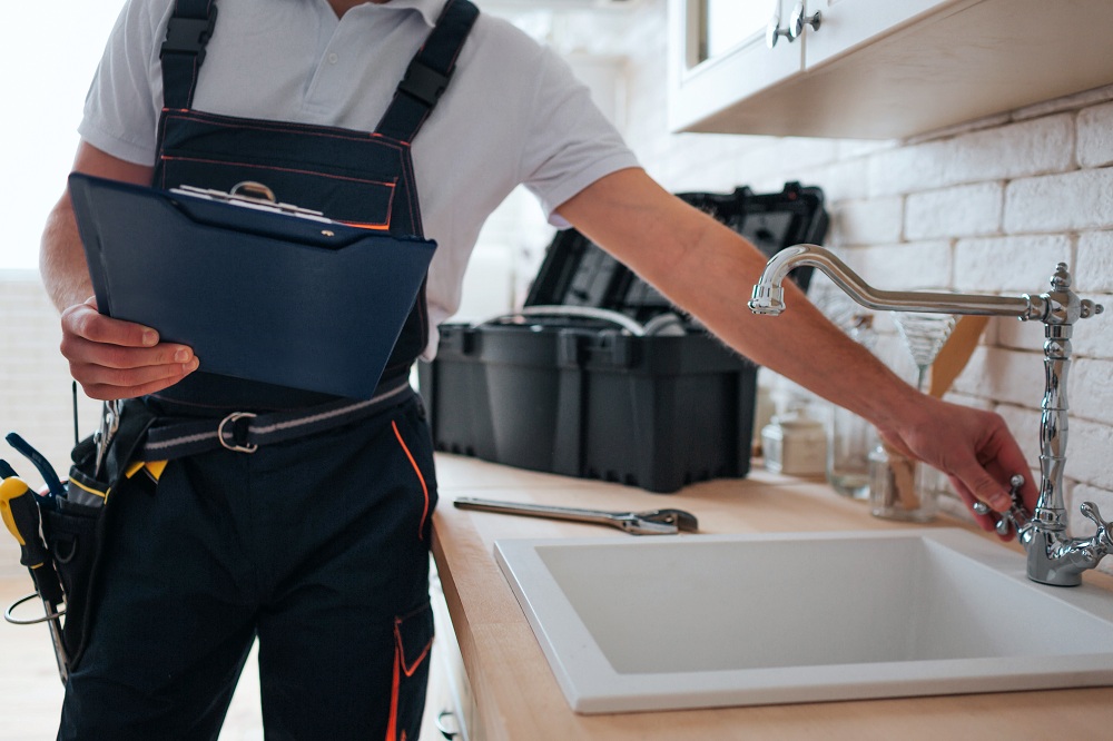 Check for plumbing issues in resale properties Check for plumbing issues in resale properties