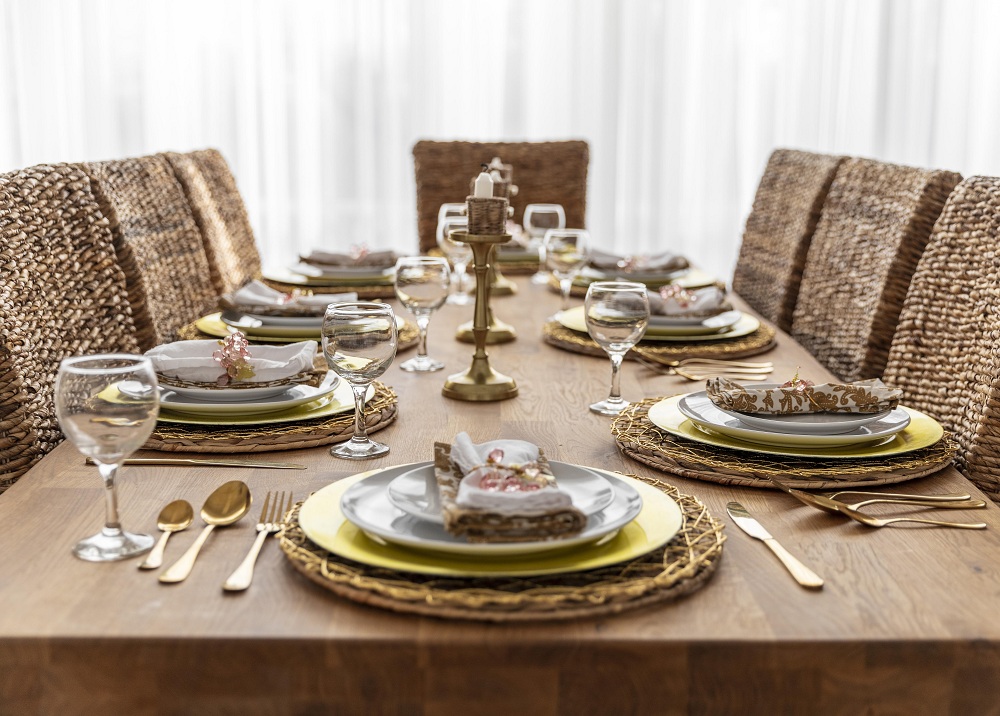 Invest In Some Great Crockery Invest In Some Great Crockery