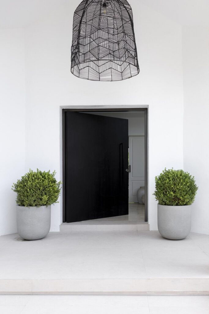 Single-Hinged Doors Single-Hinged Doors