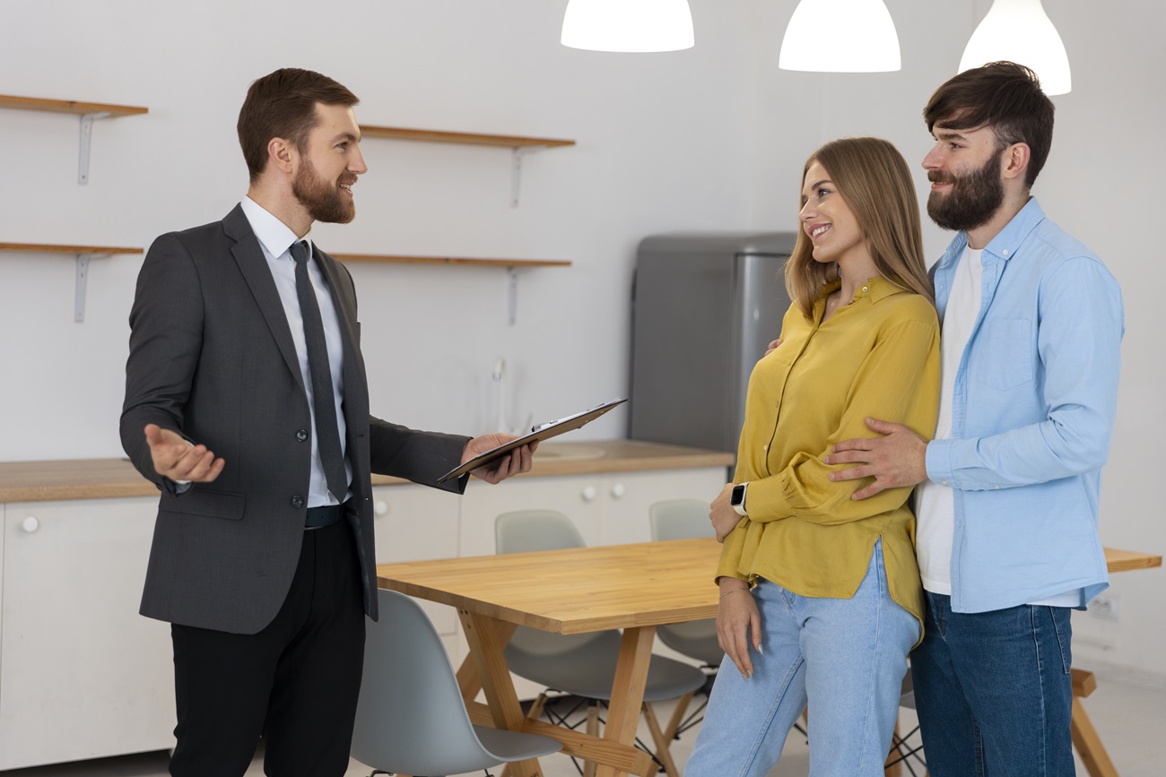 Take Assistance from Professionals Property Manager