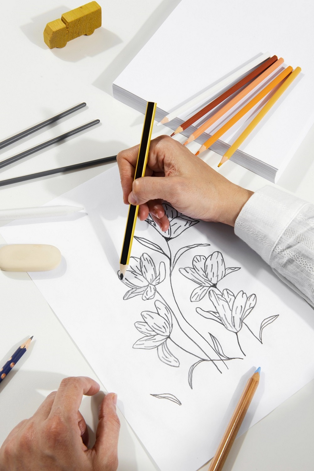 Make a Sketch of Wire Wall Art