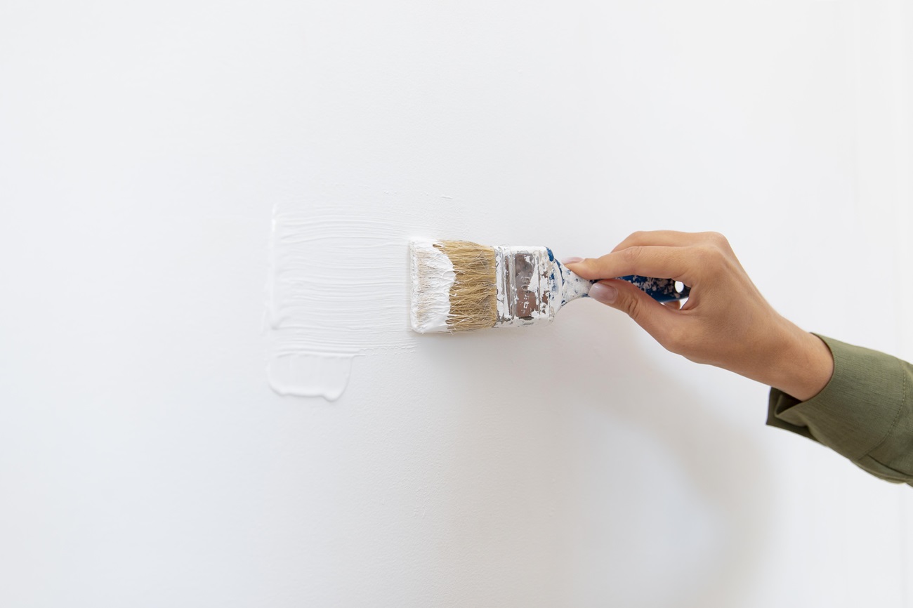 Remove Drips from Wet Paint