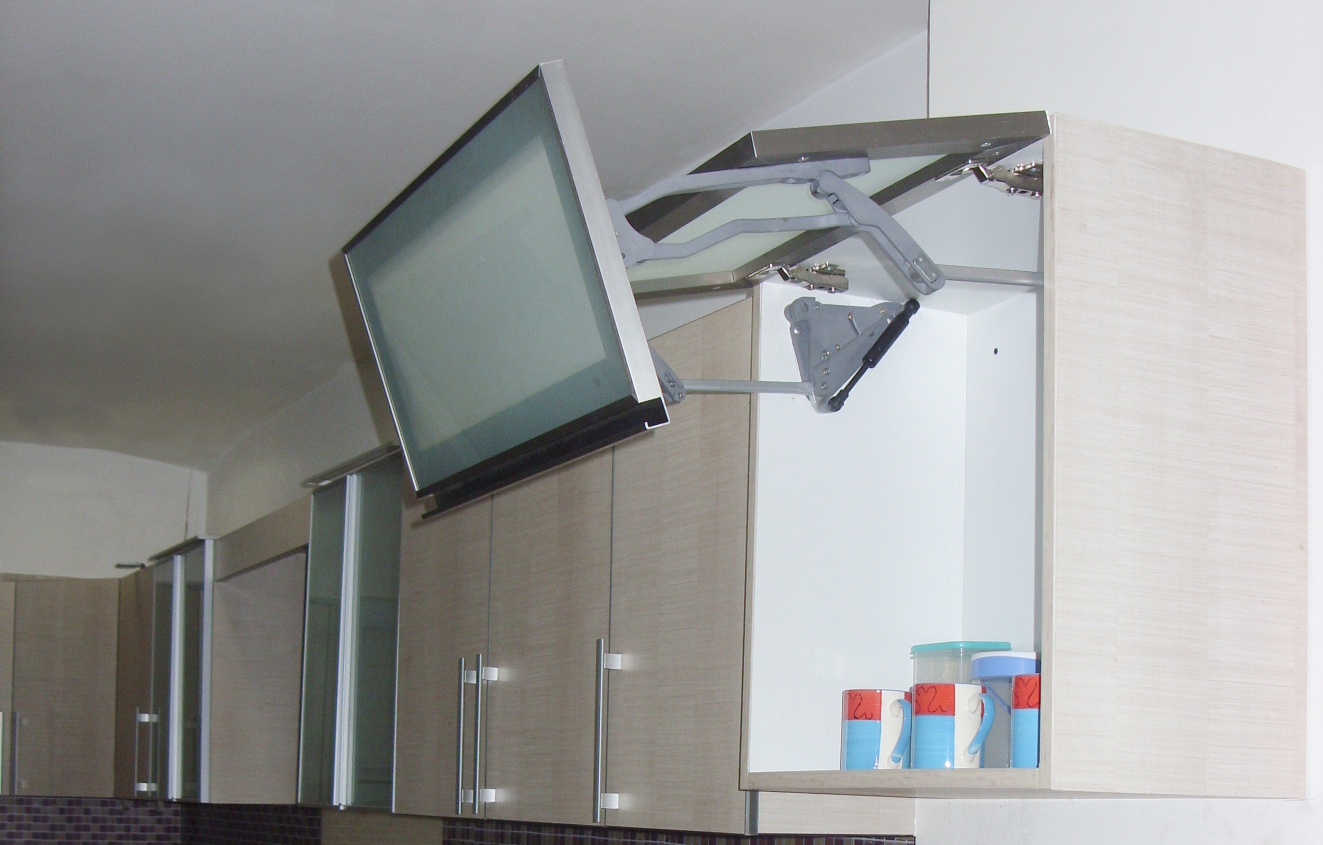 Lift-Up Cabinet Door 