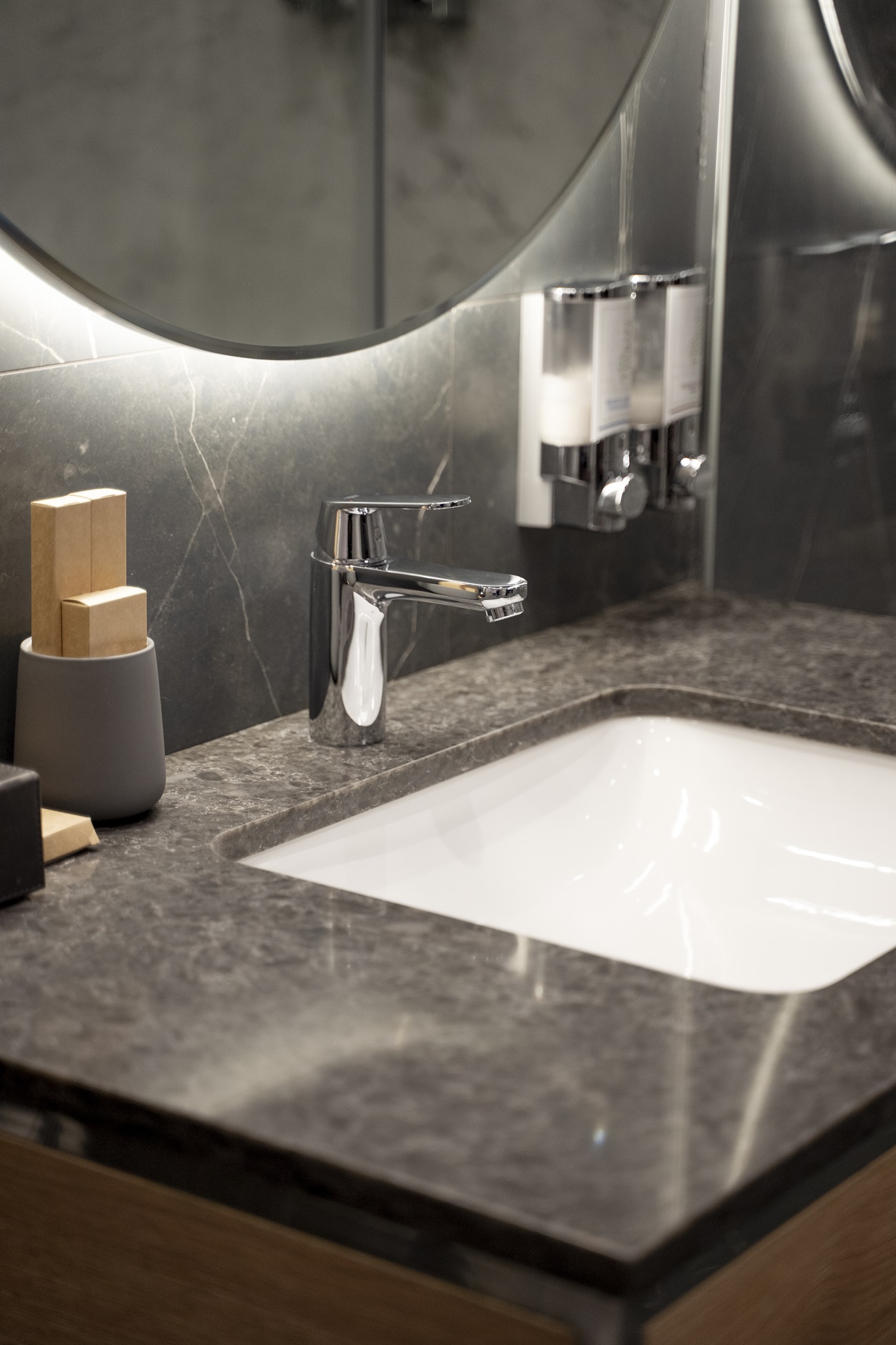 Quartz Bathroom Vanity Top