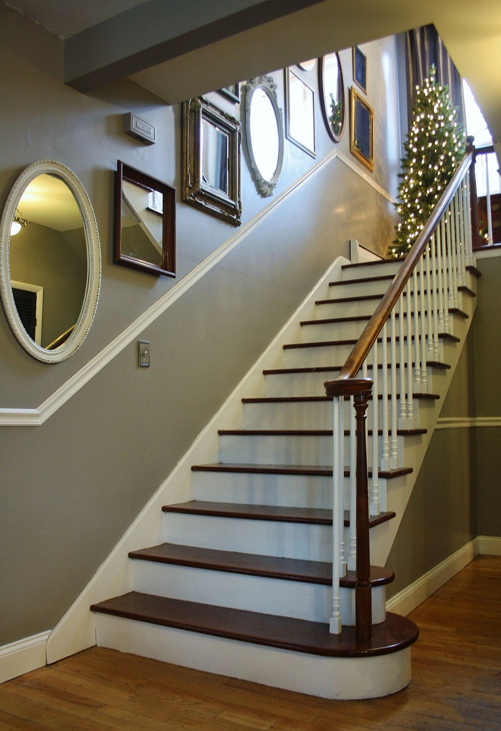 Staircase Mirror Collection