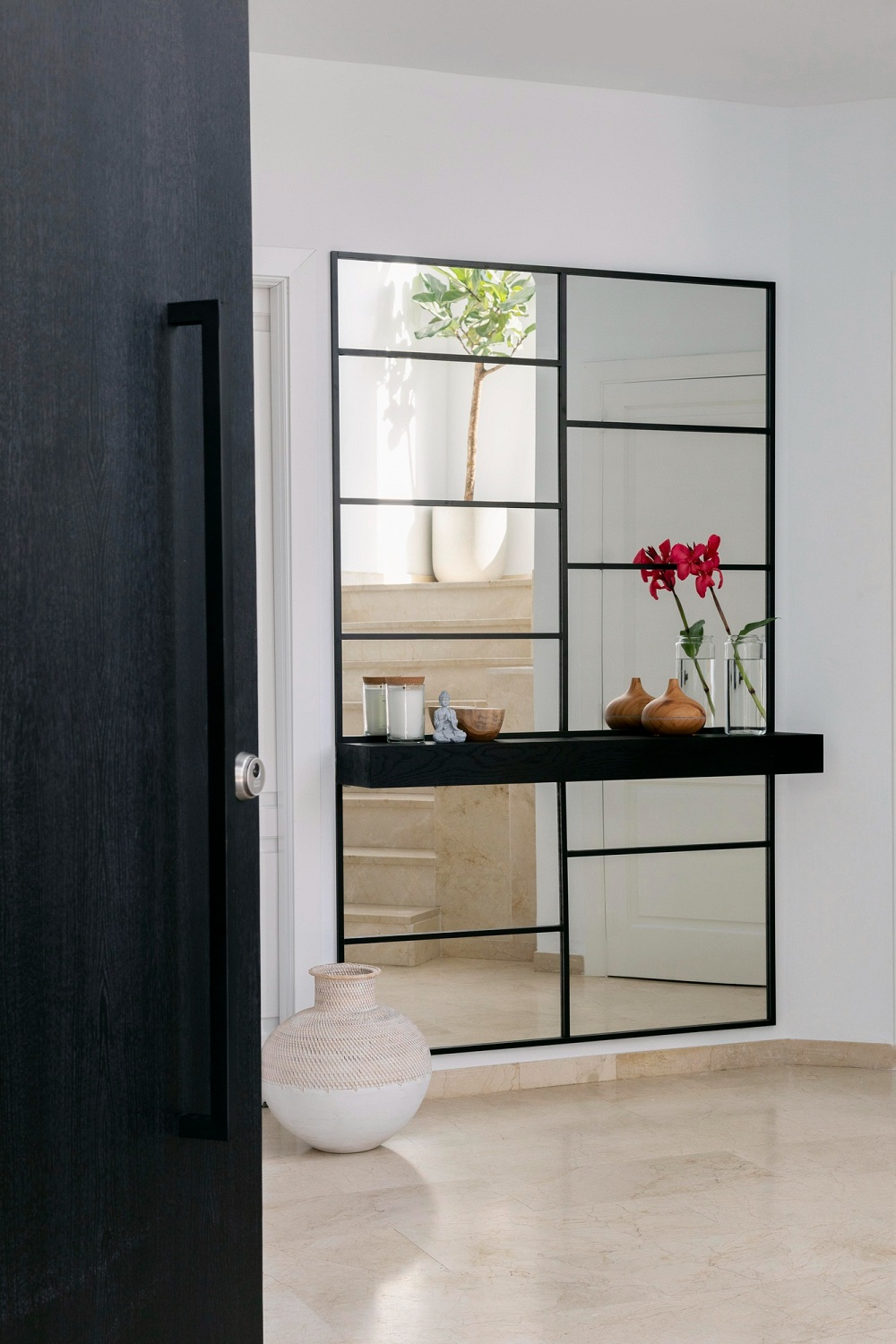 Window-like Mirrors