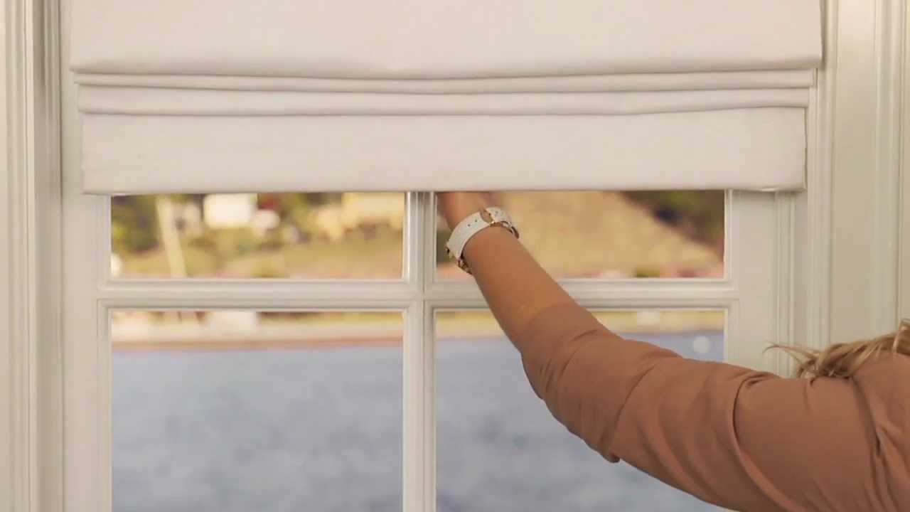 Cordless lift in Roman shades