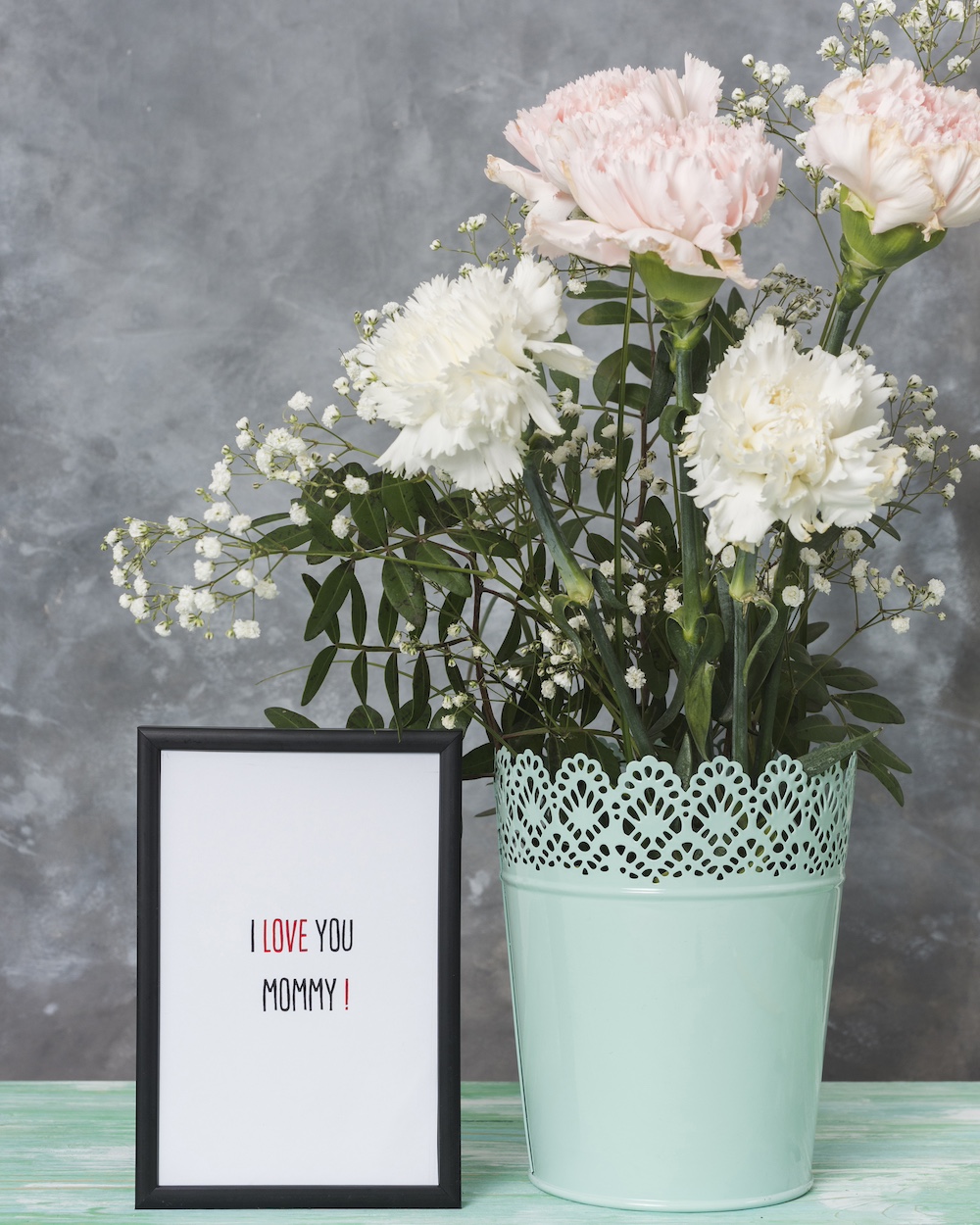Fresh Flowers to Brighten Moms Day