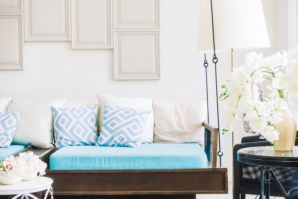 Placing Throw Pillows for Mothers Day Decoration