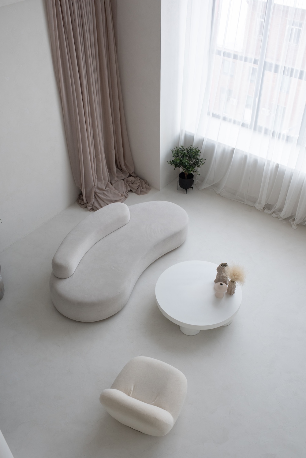 Curved Shapes Furniture