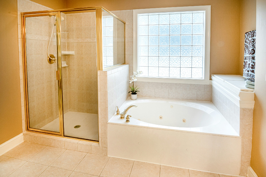 Small Shower Room with Golden Touch